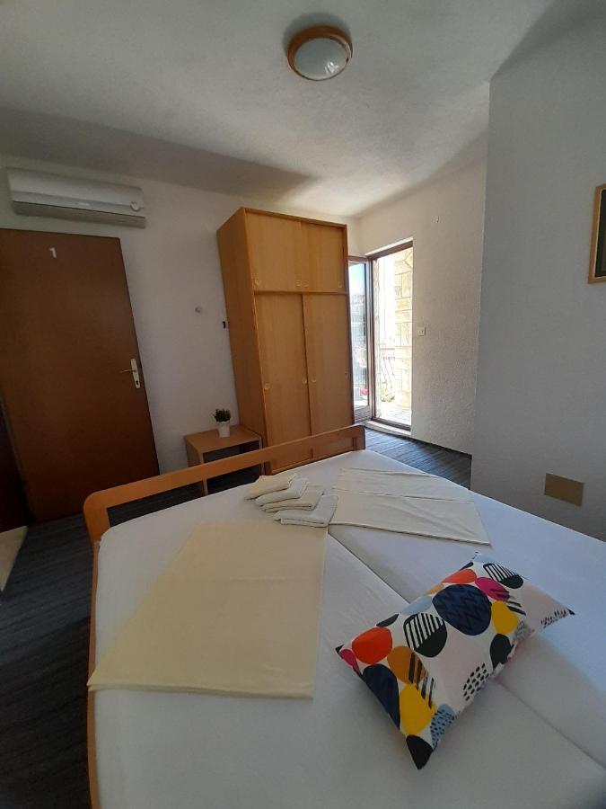 Comfort Apartments Traù Esterno foto