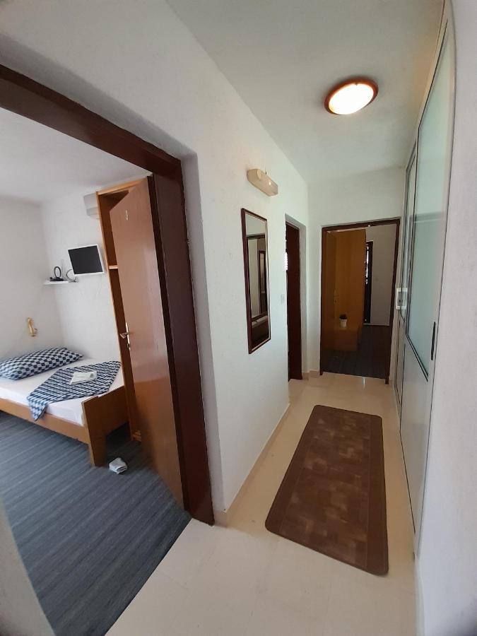 Comfort Apartments Traù Esterno foto