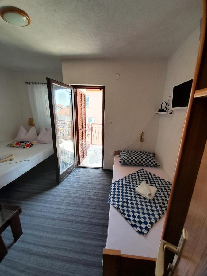 Comfort Apartments Traù Esterno foto